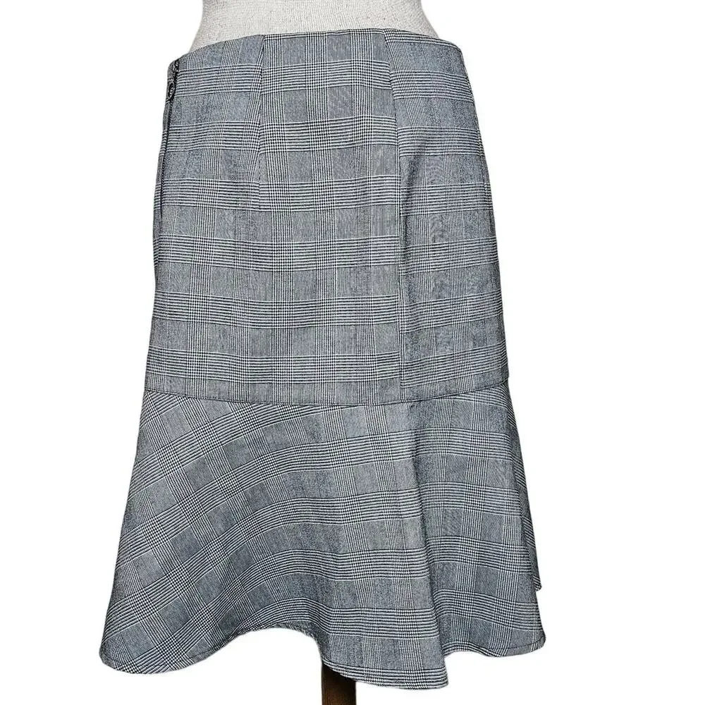 Urban Revivo Black and White Mini Skirt Size 12